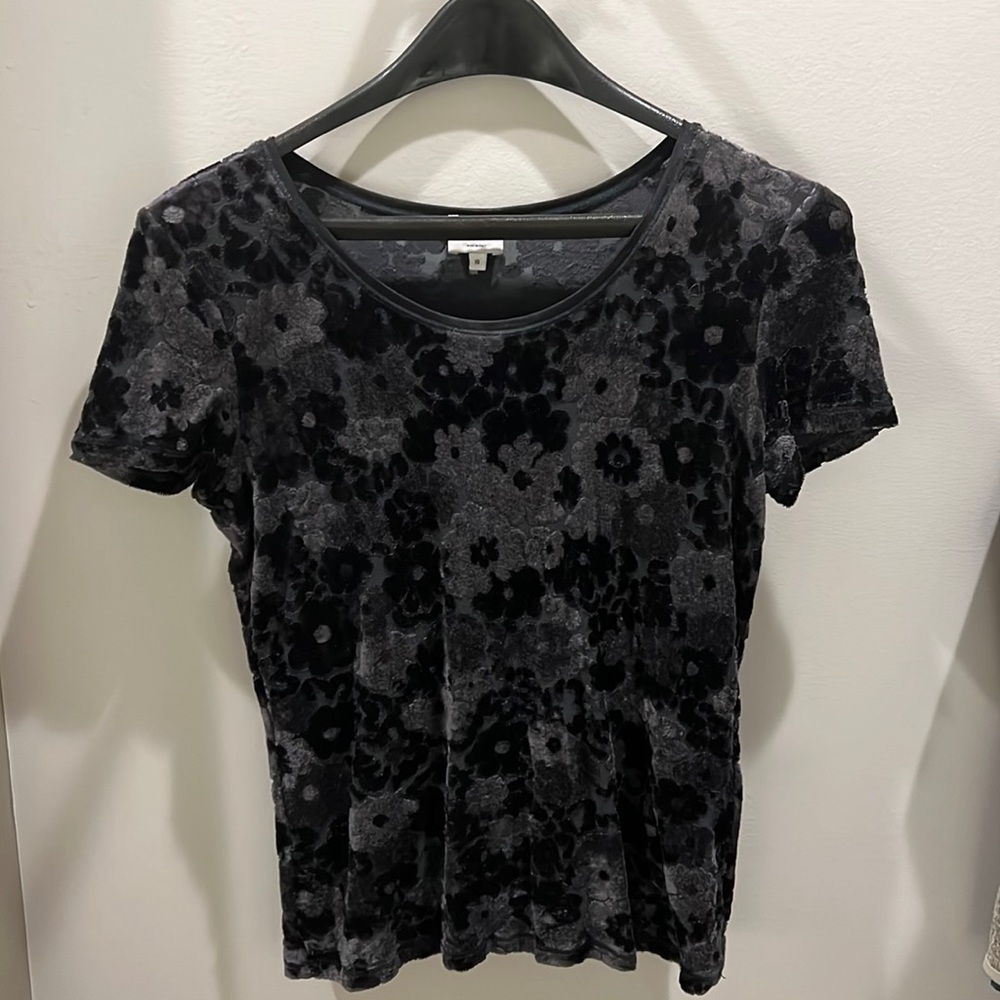 ARMANI COLLEZIONI, Size 10, Black blouse